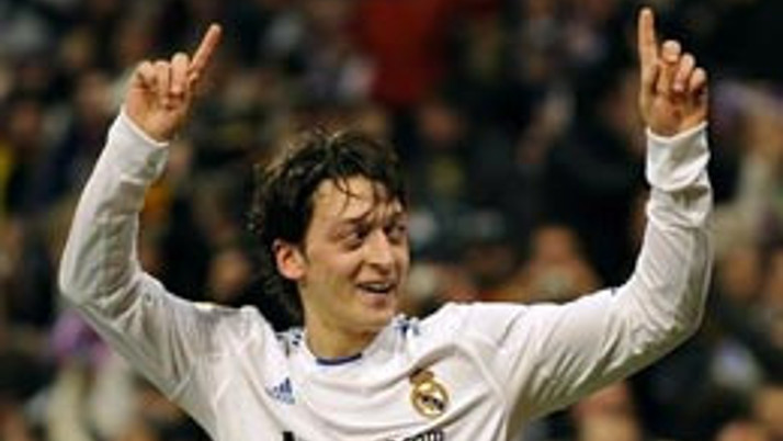 Mesut sonunda ışığı gördü