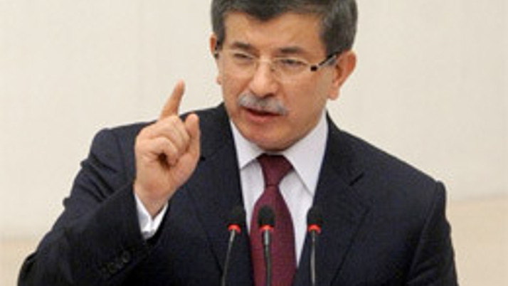 İran'dan Davutoğlu'na jet yalanlama